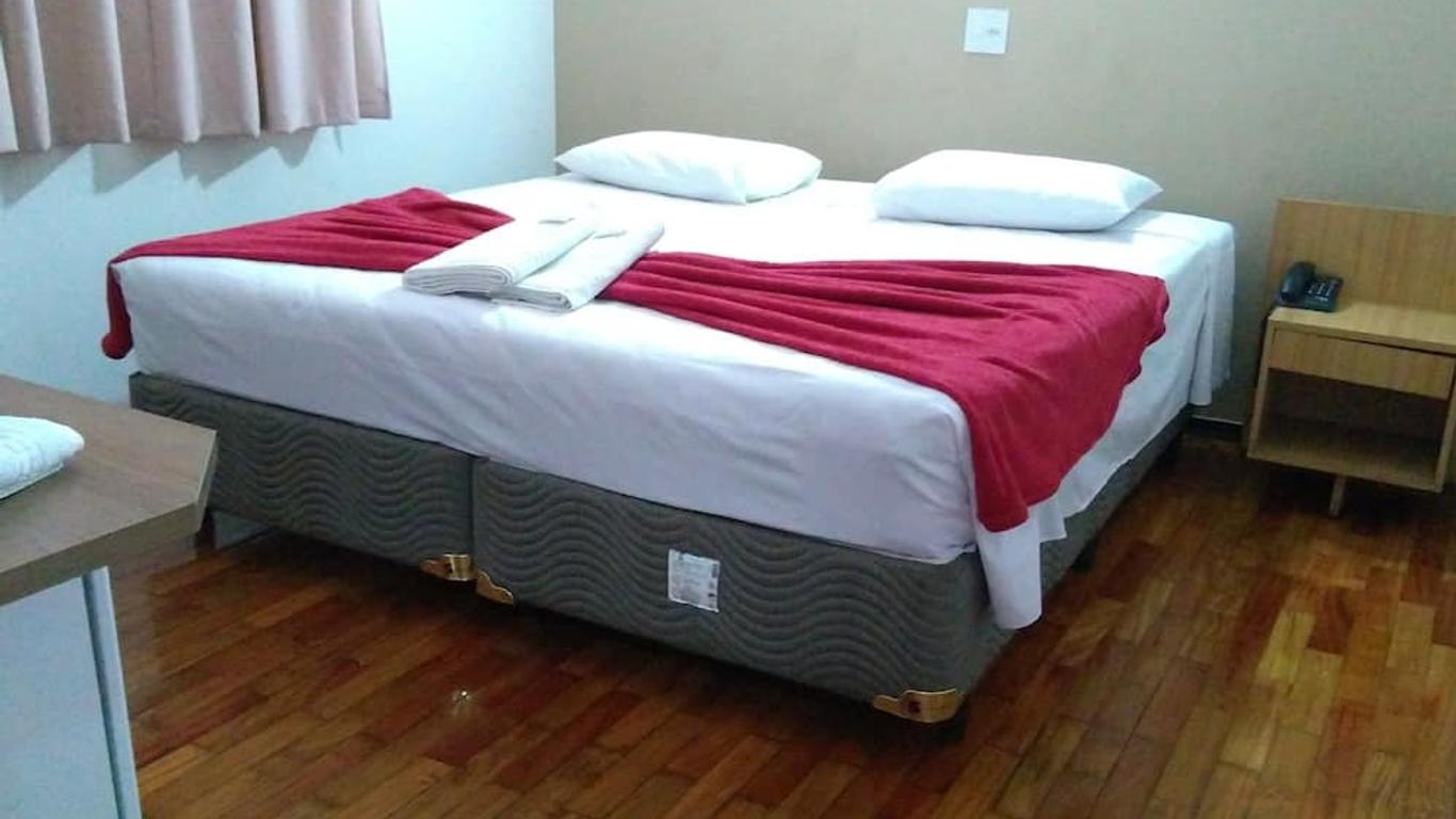 Aurora Hotel