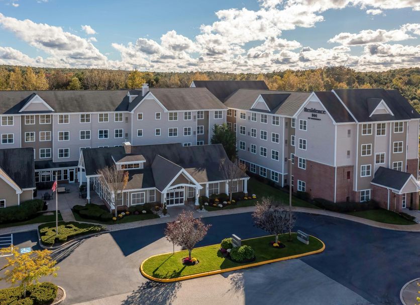 Residence Inn by Marriott Providence Coventry in West Greenwich, exterior hotel building and driveway