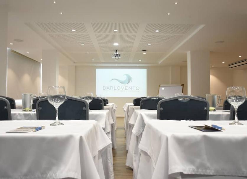 Banquet hall Photo