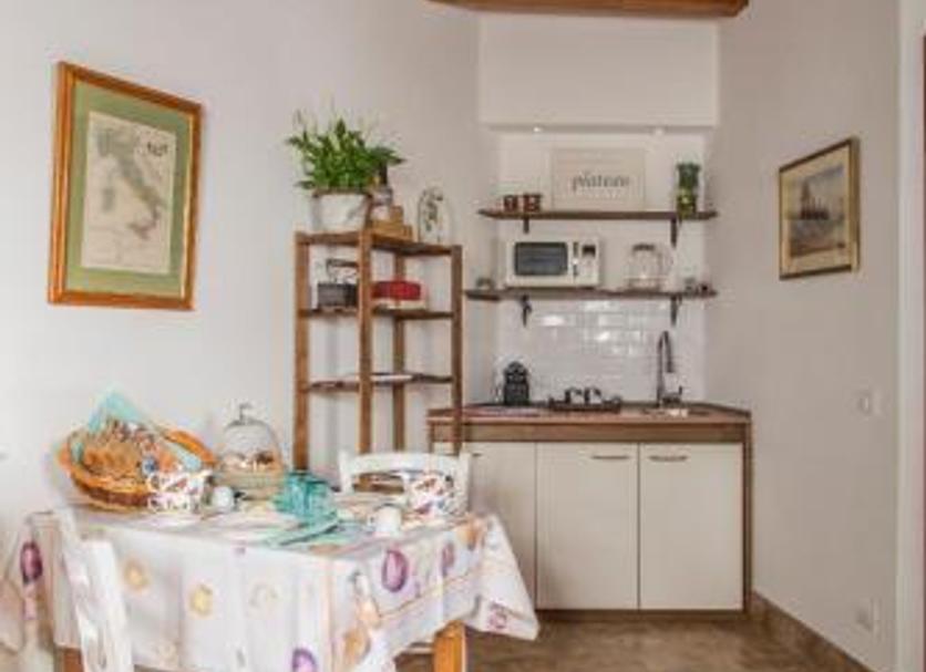 Dining room Photo