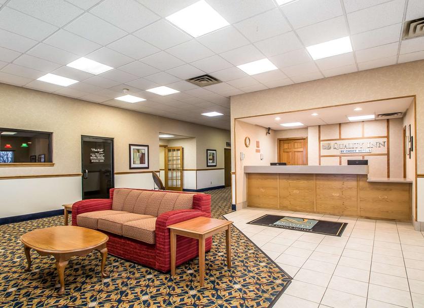 Front desk Photo