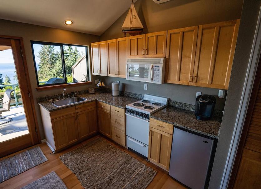 Kitchen Photo