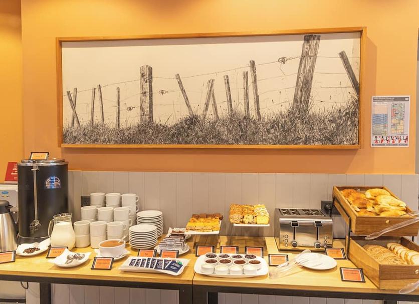 Buffet Photo
