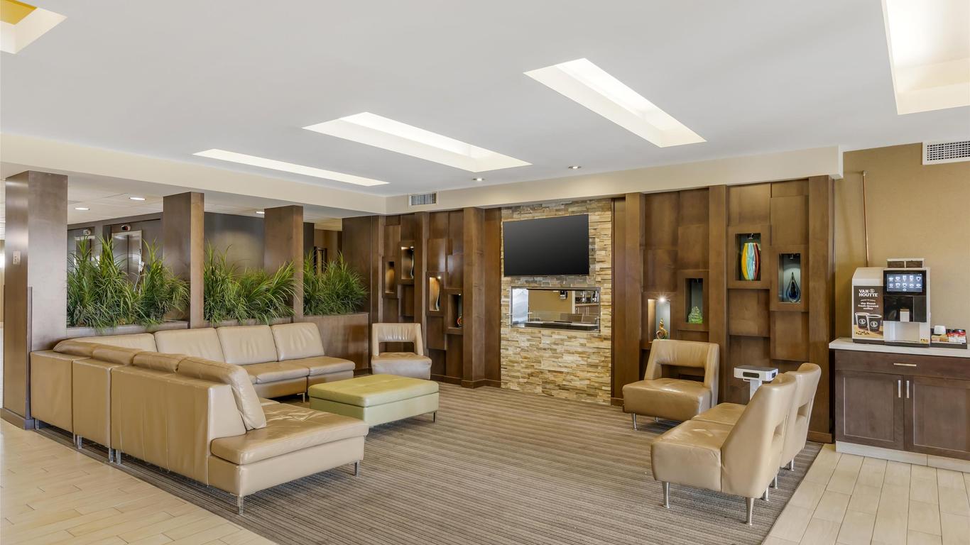 Best Western Plus Winnipeg West