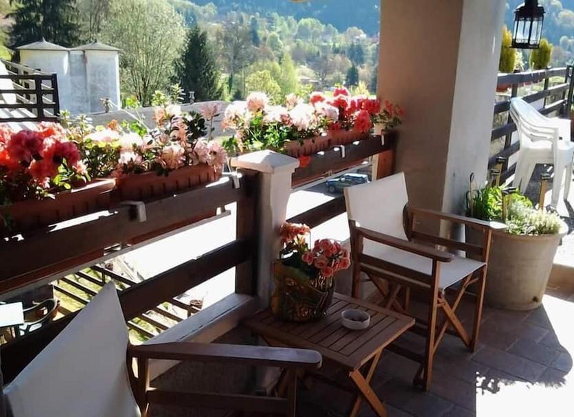 Balcony Photo