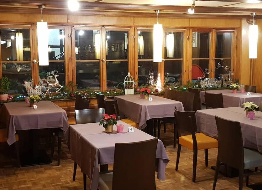 Restaurant Photo