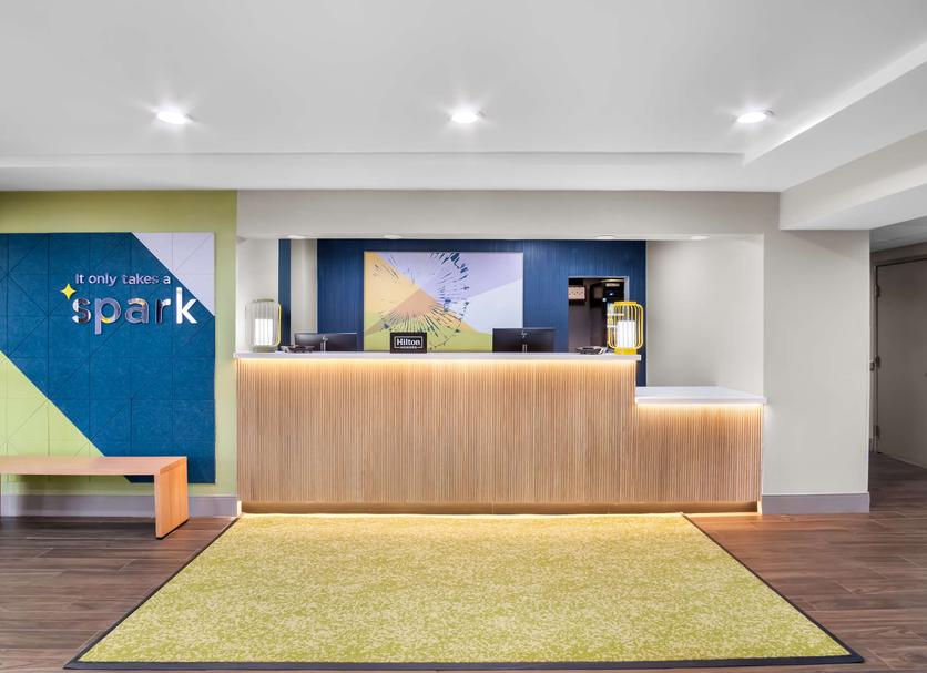 Front desk Photo