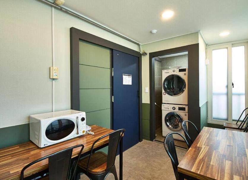 Laundry facility Photo