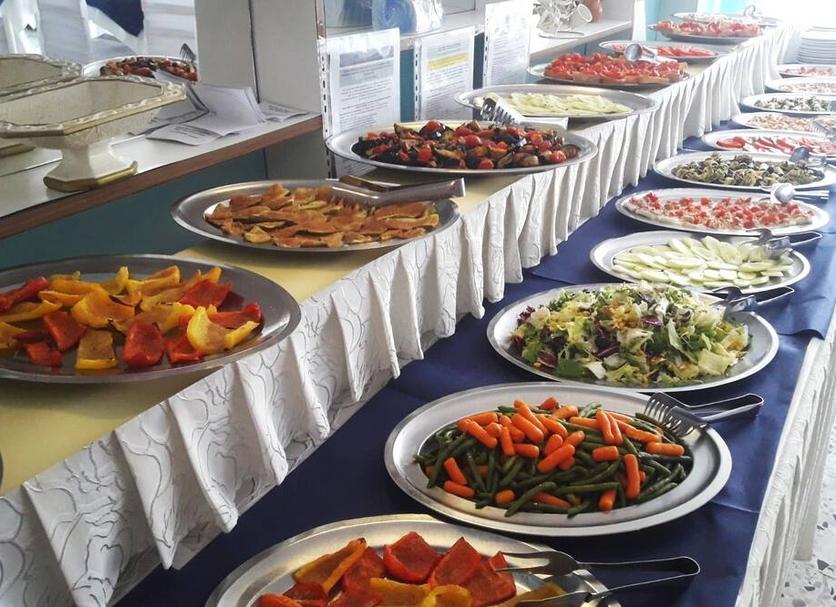 Buffet Photo