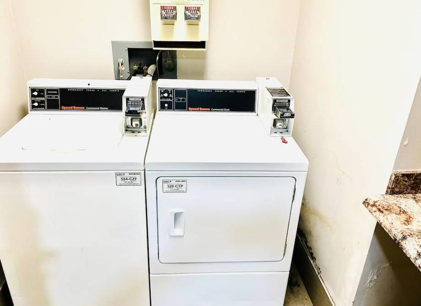 Laundry facility Photo