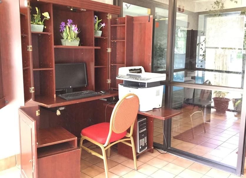 Business center Photo