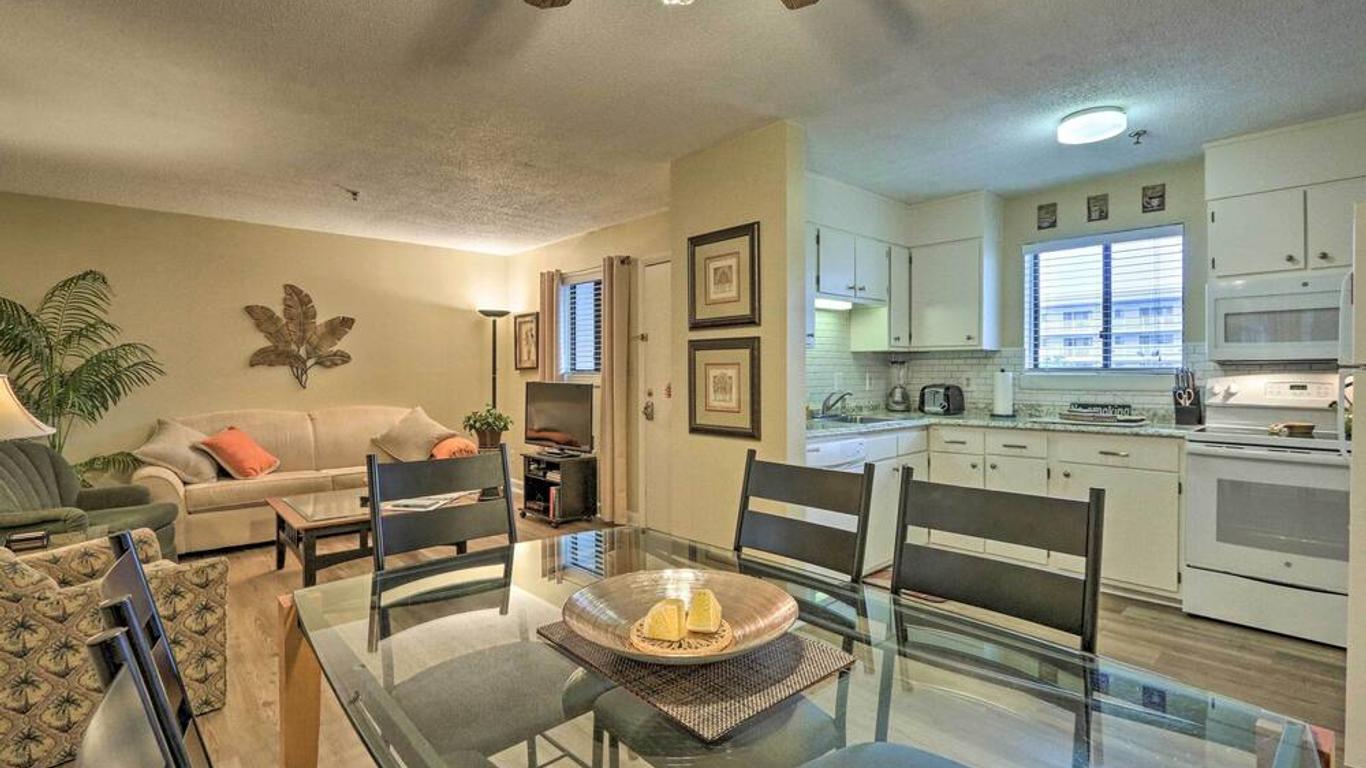 Hilton Head Condo w/ Amenities: Walk to Beach!