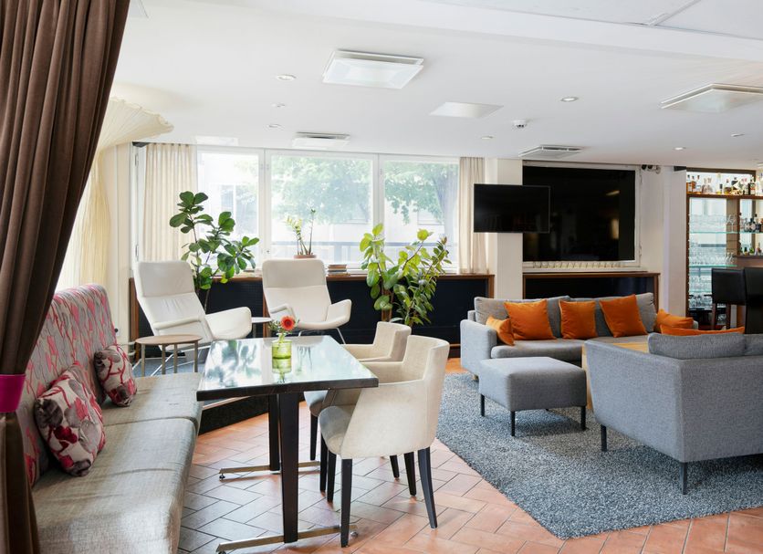 Lounge Photo