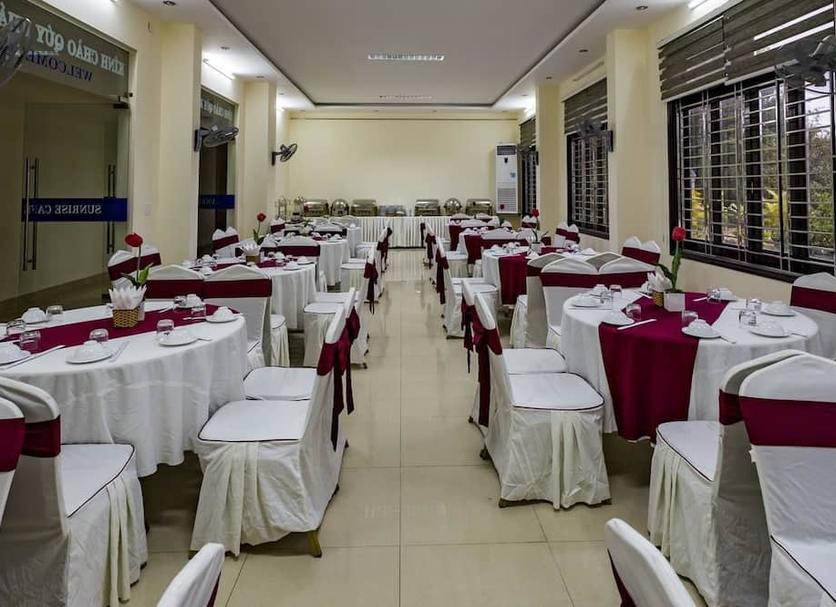 Banquet hall Photo