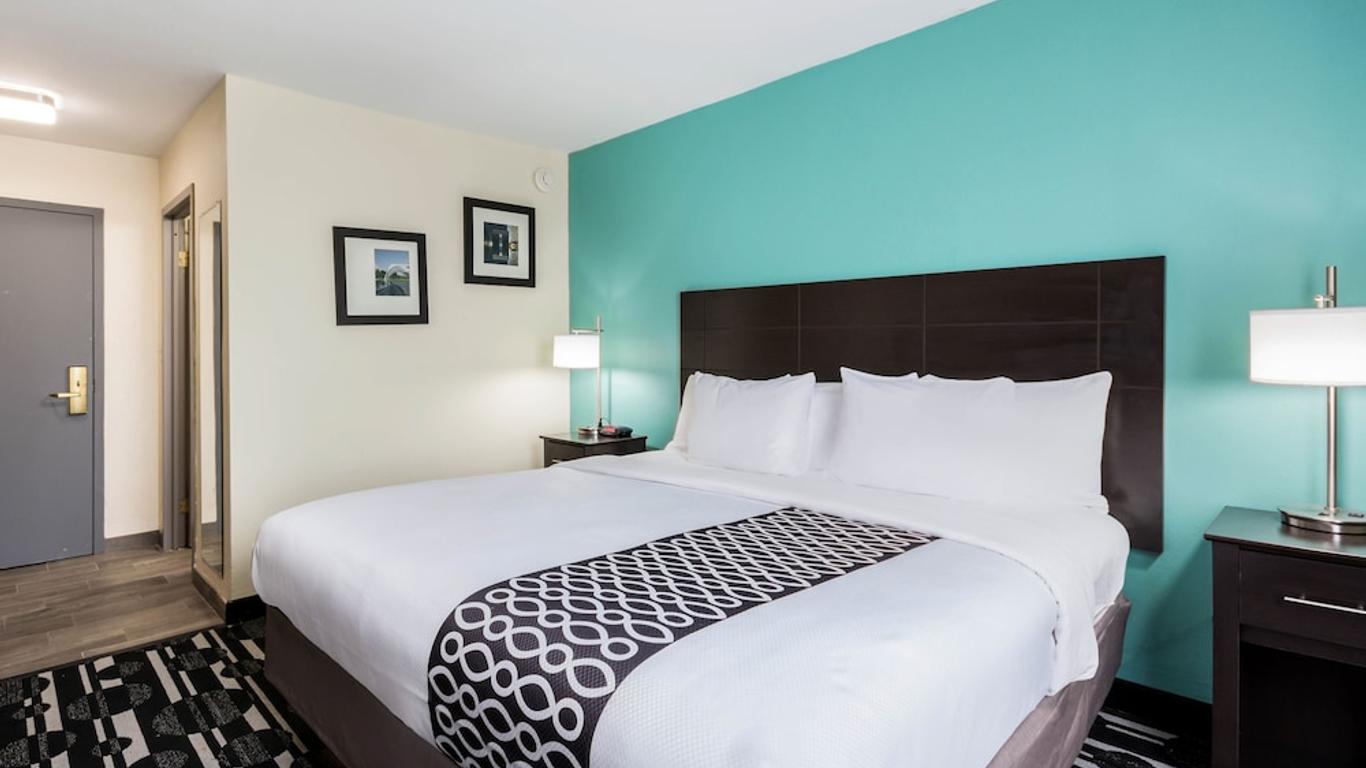 Days Inn by Wyndham Oklahoma City Bricktown