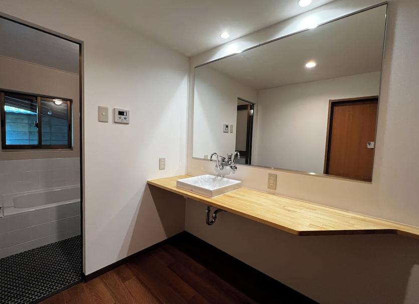 Bathroom Photo