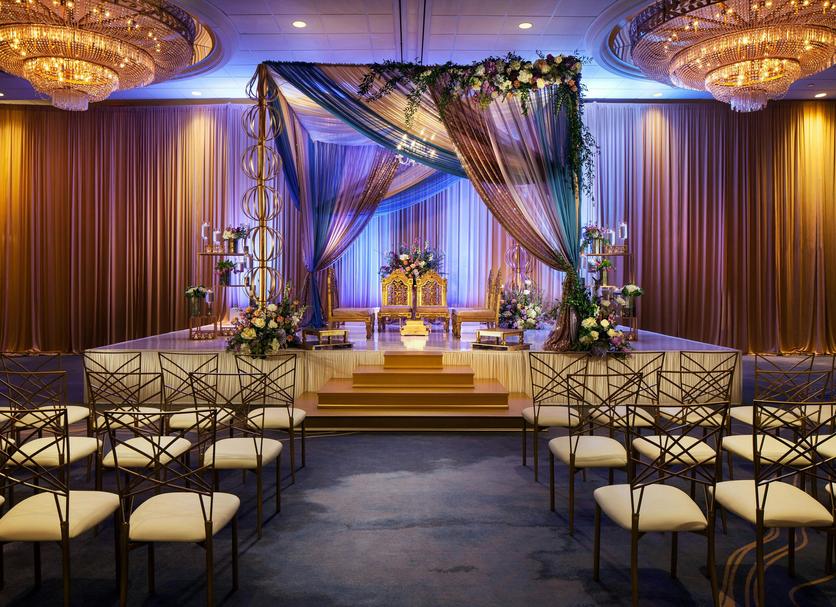 Banquet hall Photo