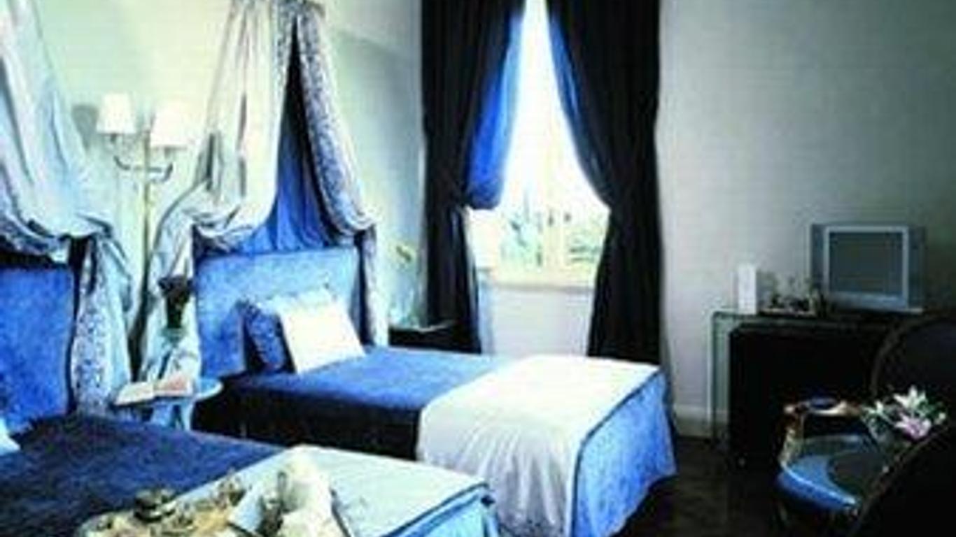 Gaoxiong Hotel