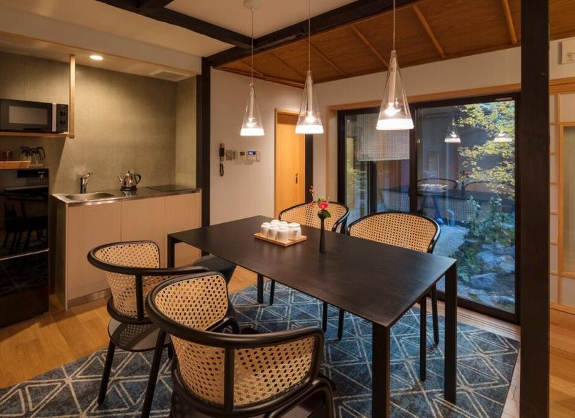 Dining room Photo