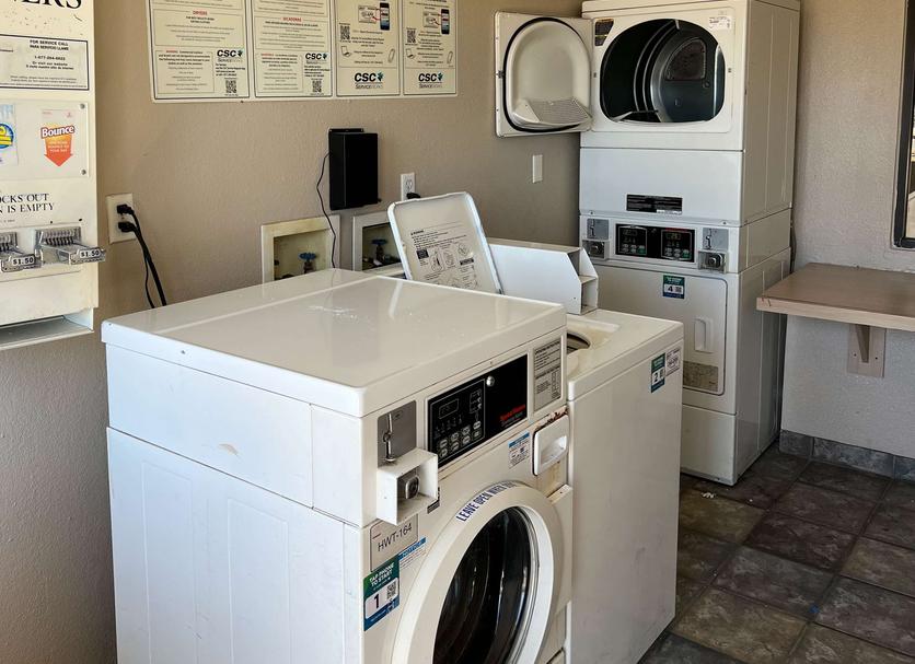Laundry facility Photo