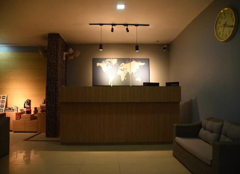 Front desk Photo