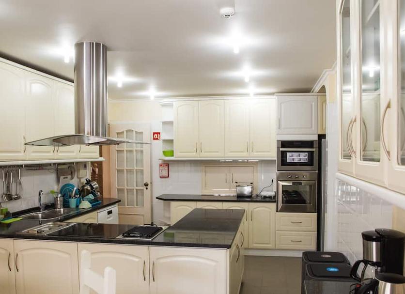 Kitchen Photo