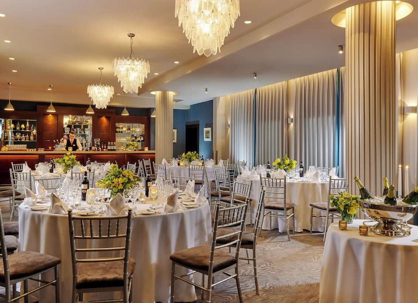 Banquet hall Photo