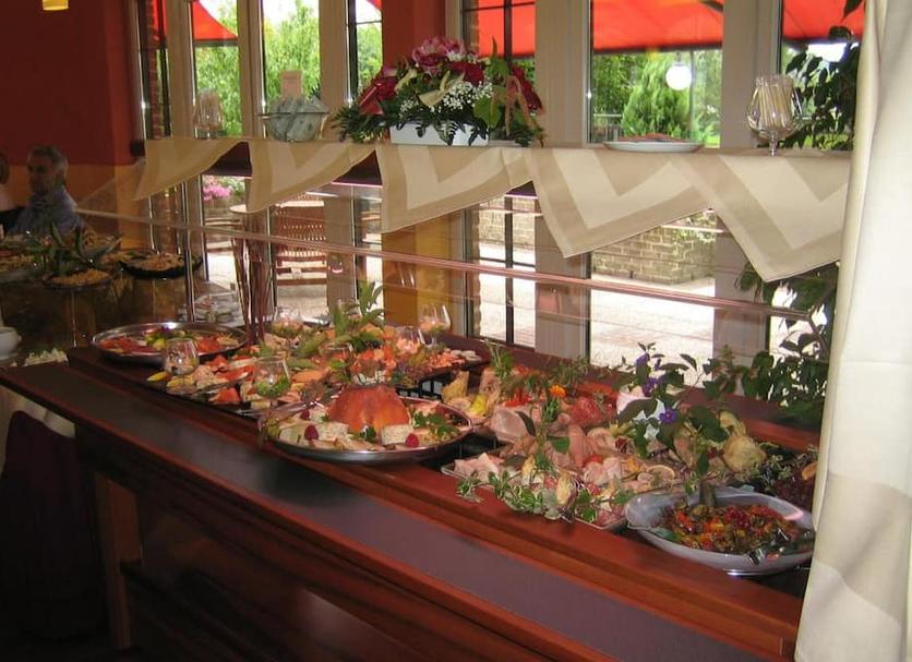 Buffet Photo