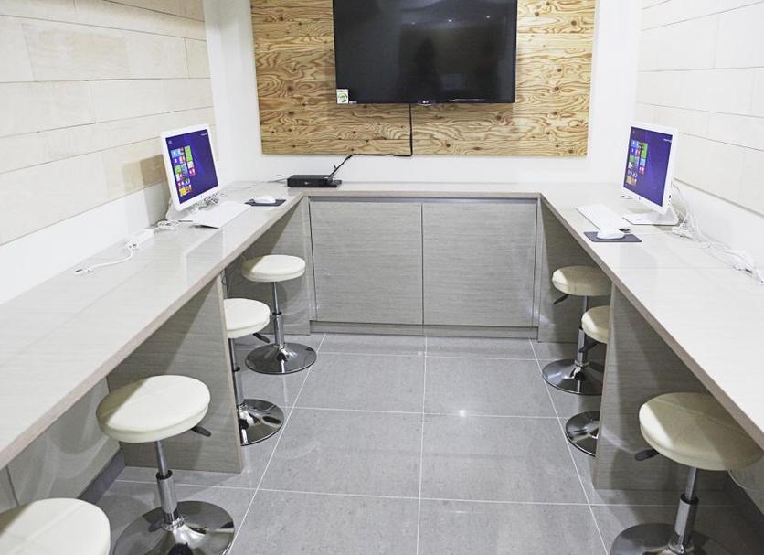 Business center Photo