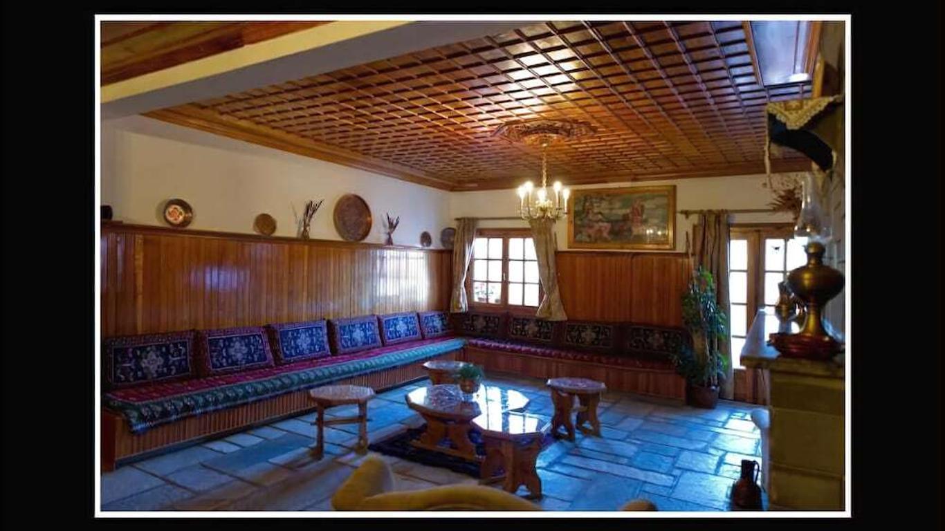 Hotel Bitouni