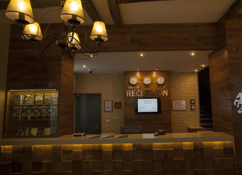 Front desk Photo
