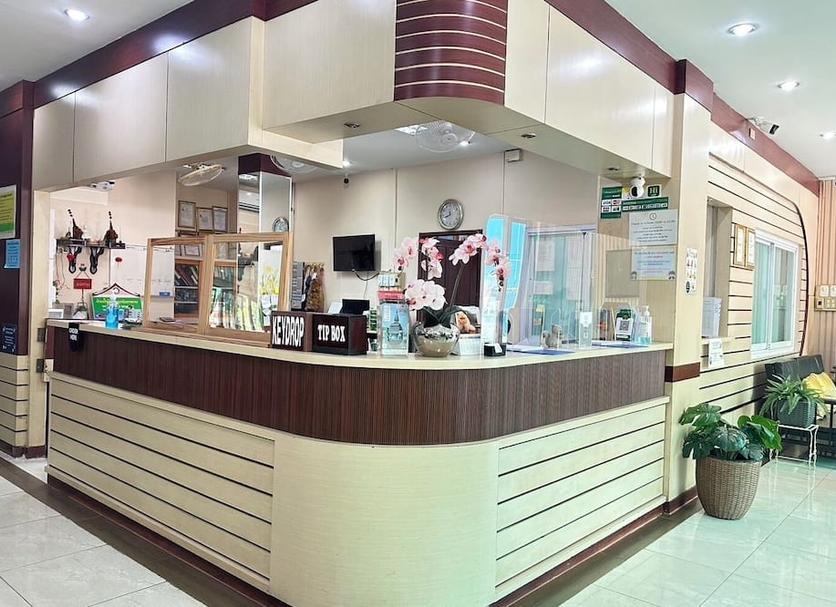 Front desk Photo