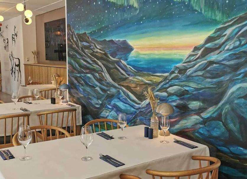Restaurant Photo