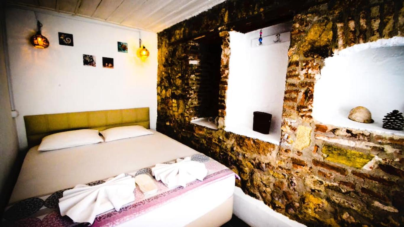 Ayvalik Moda Pansiyon