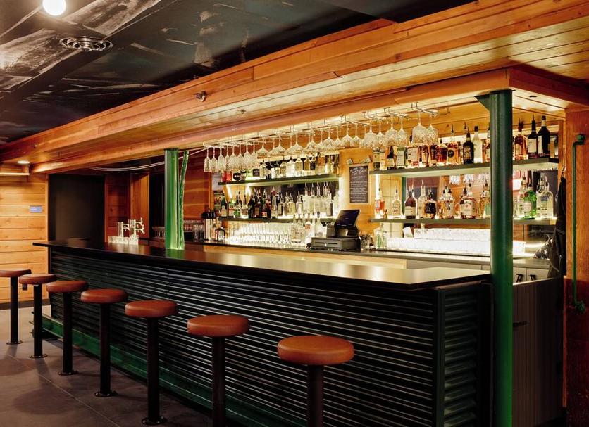 Bar Photo