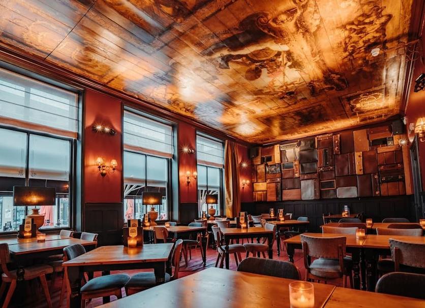 Restaurant Photo