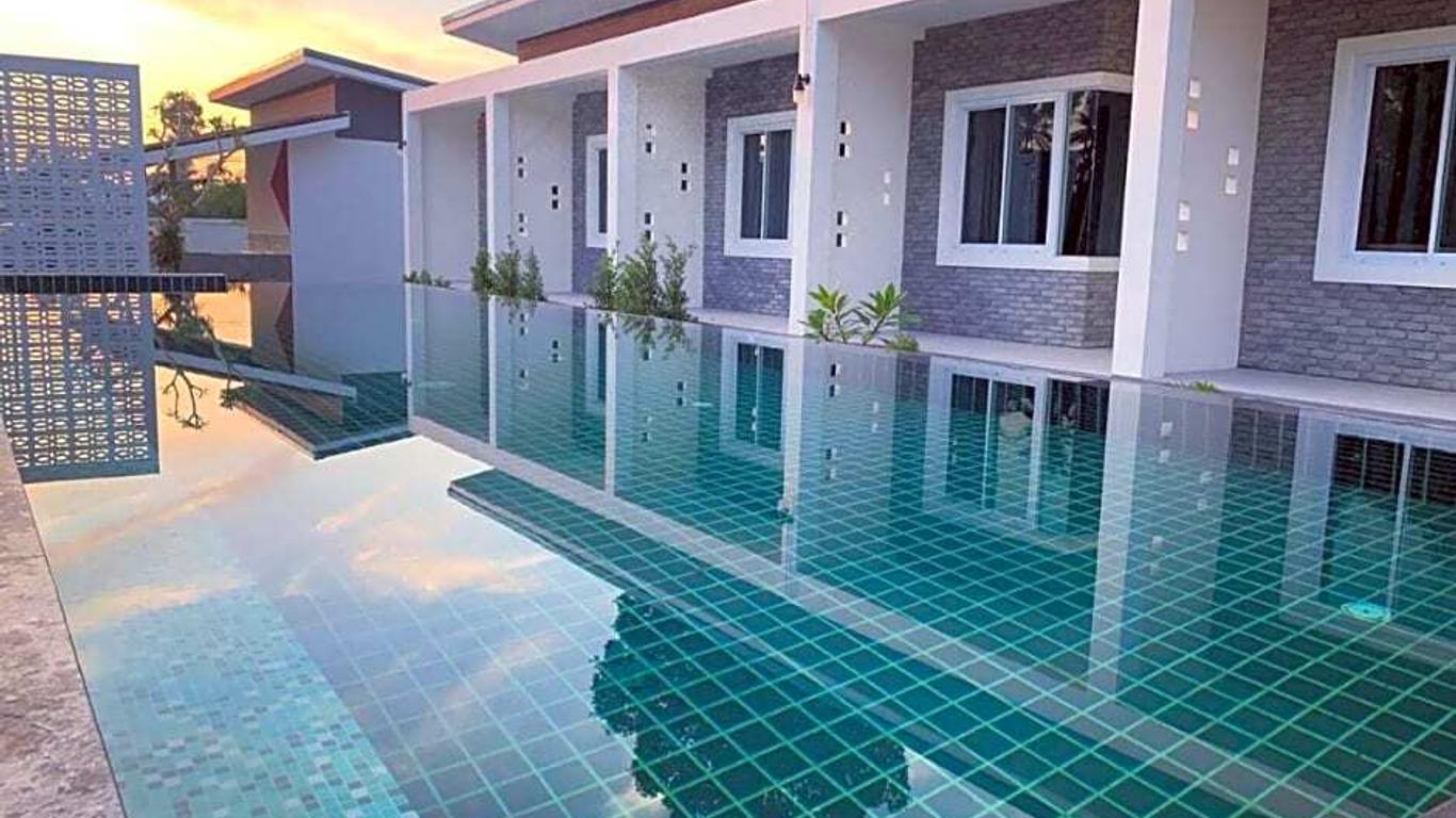 Phangan Hometown Resort - Adults Only