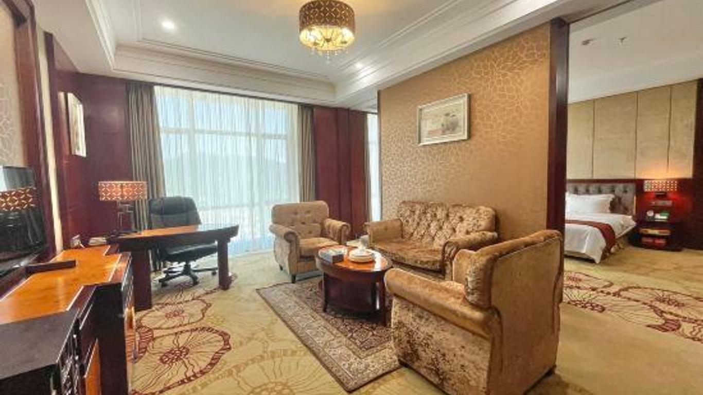 Golden International Holiday Hotel