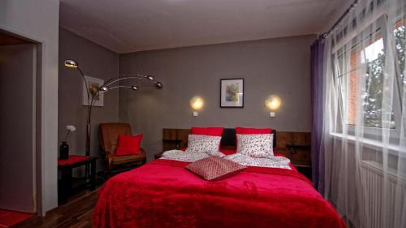 Cozy Gardens Apartments in Prague