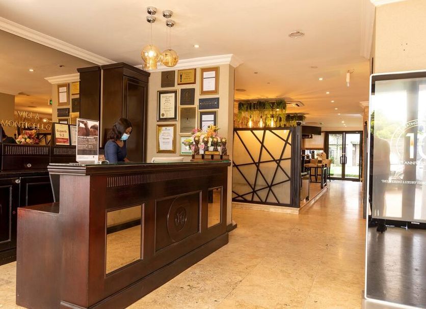 Front desk Photo