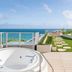 Iraph Sui, A Luxury Collection Hotel, Miyako Okinawa: rooftop terrace with hot tub and ocean view
