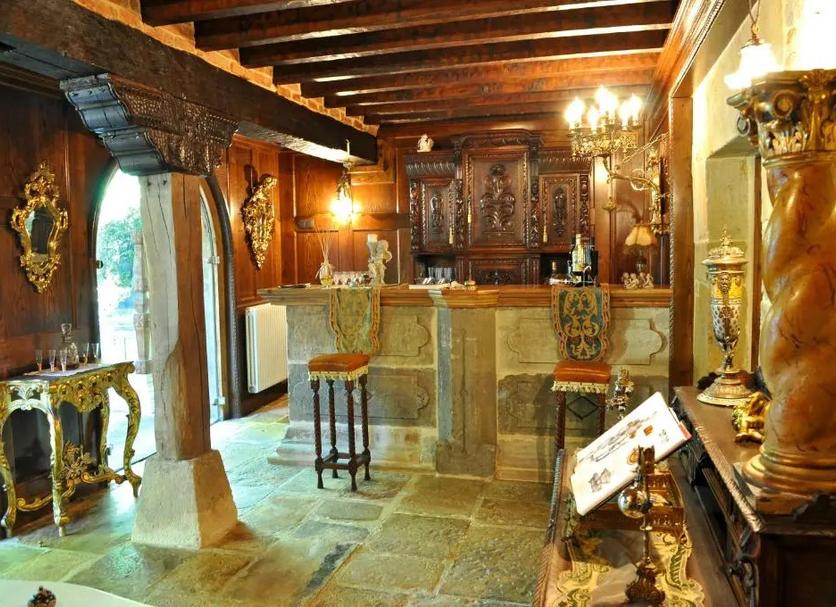 Bar Photo