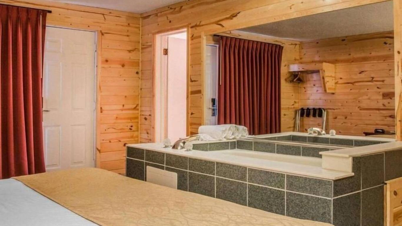Mackinac Lodge