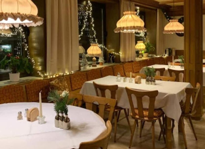 Restaurant Photo