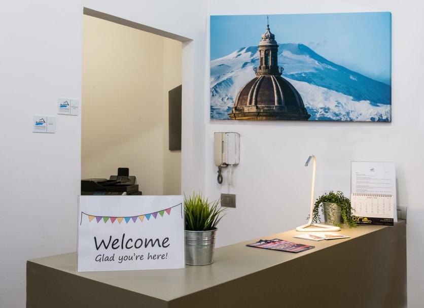 Front desk Photo