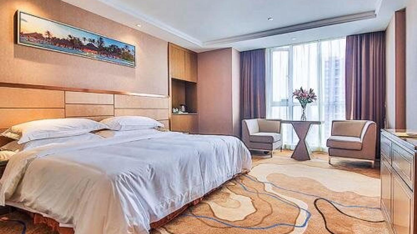 Vienna International Hotel Huhan Jiedaokou