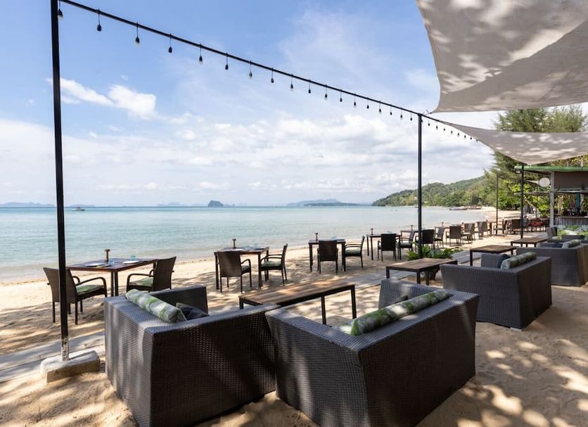 Krabi Home Resort in Ban Khlong Muang with beachfront seating and ocean views