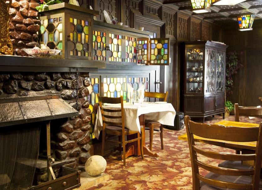 Restaurant Photo