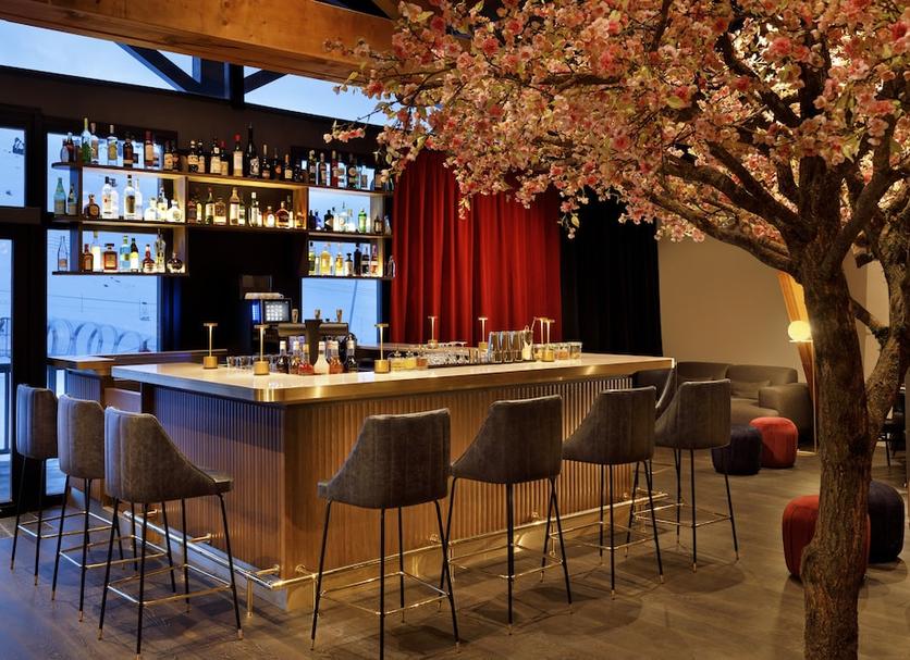 Bar Photo