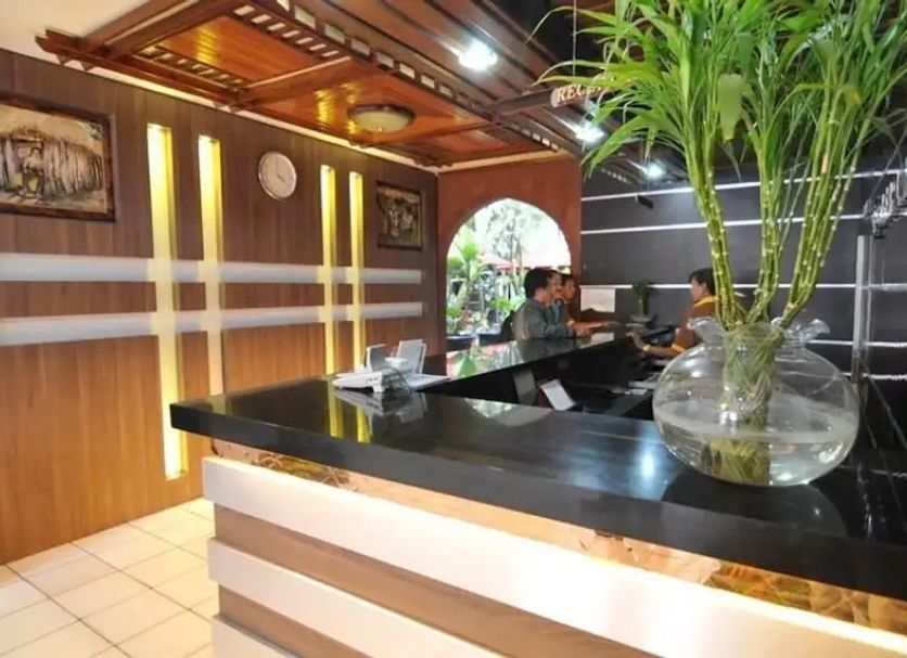 Front desk Photo